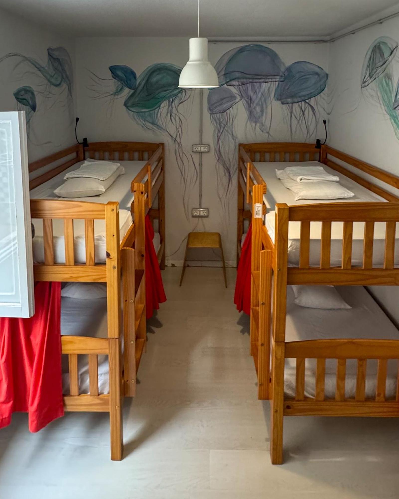 Bed 4-Bed Mixed Dormitory Room